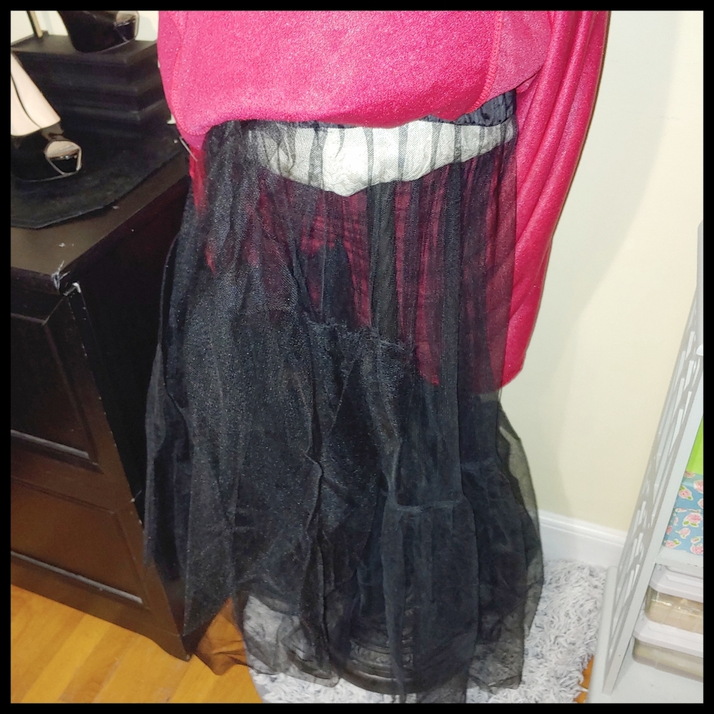 Queen of Hearts Dress - Picture 9 of 10